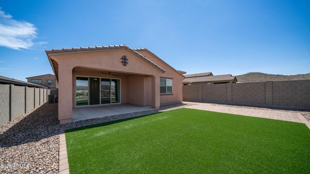 13362 W EAGLE FEATHER Road, Peoria, AZ 85383
