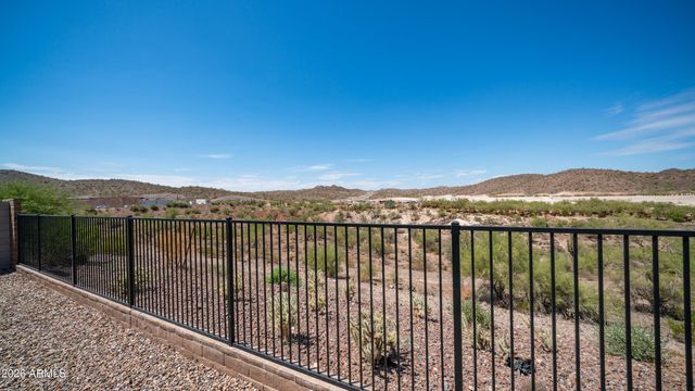 13362 W EAGLE FEATHER Road, Peoria, AZ 85383