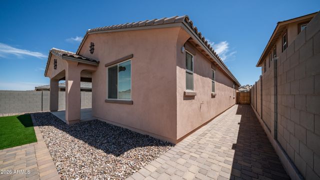13362 W EAGLE FEATHER Road, Peoria, AZ 85383