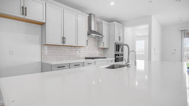 13362 W EAGLE FEATHER Road, Peoria, AZ 85383