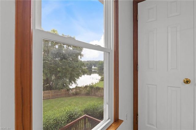 805 Union Forge LN, Chesapeake, VA 23322
