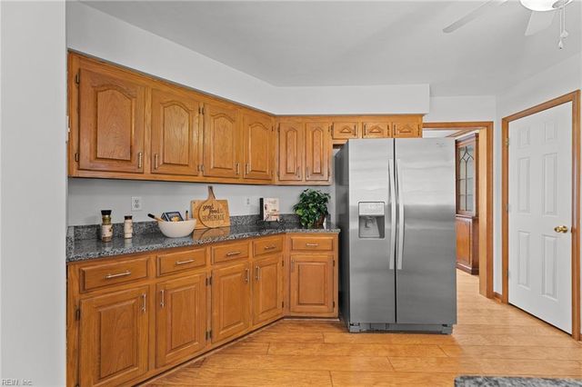 805 Union Forge LN, Chesapeake, VA 23322