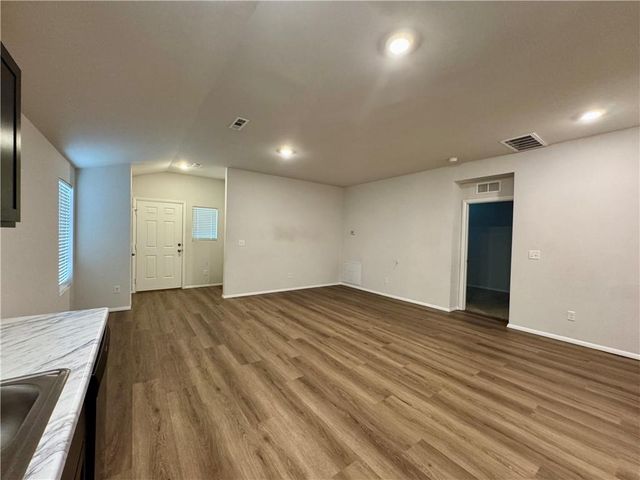 37791 W 207th Terrace, Edgerton, KS 66021