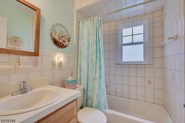 1812 Woodland Ave, South Plainfield Boro, NJ 07080