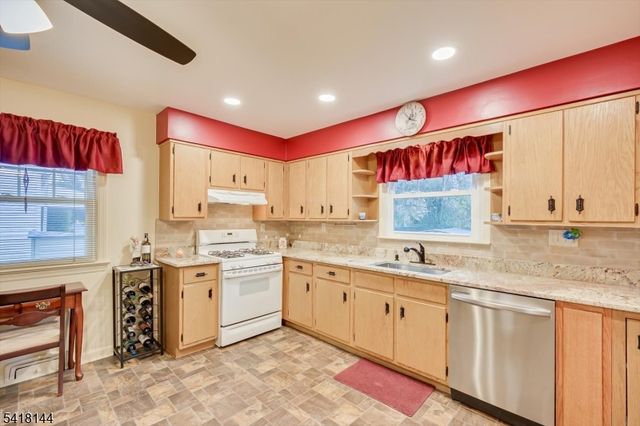 1812 Woodland Ave, South Plainfield Boro, NJ 07080