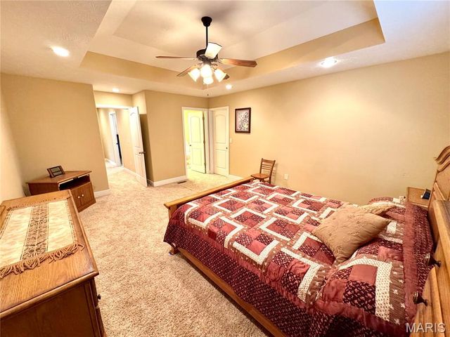 2206 Cherry Blossom Cir. Circle, Lebanon, MO 65536