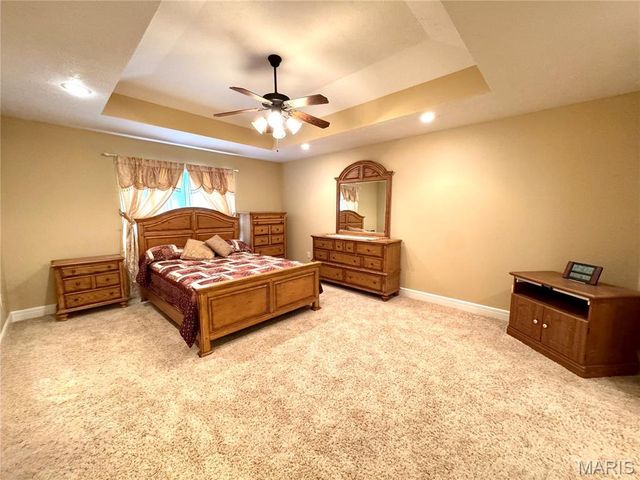 2206 Cherry Blossom Cir. Circle, Lebanon, MO 65536