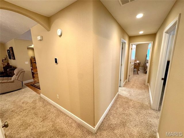 2206 Cherry Blossom Cir. Circle, Lebanon, MO 65536