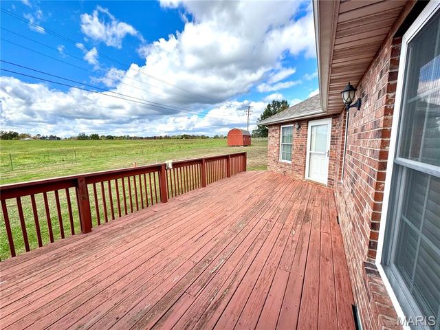 2206 Cherry Blossom Cir. Circle, Lebanon, MO 65536