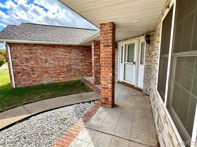 2206 Cherry Blossom Cir. Circle, Lebanon, MO 65536