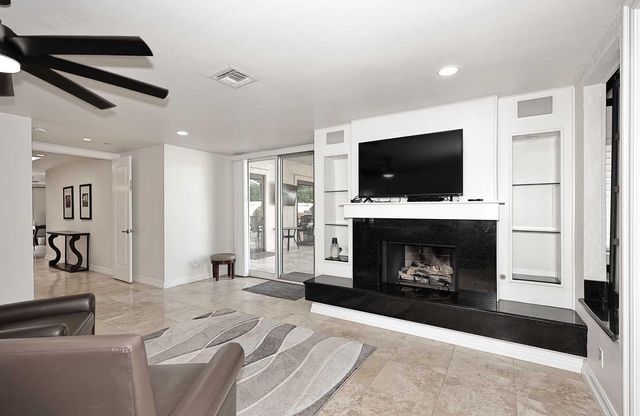 8176 E Del Barquero Drive, Scottsdale, AZ 85258