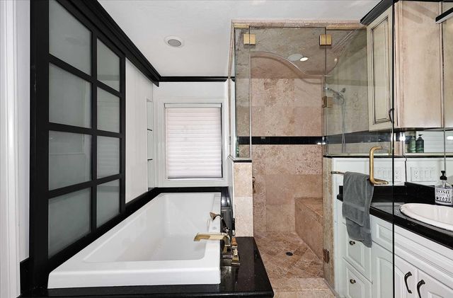 8176 E Del Barquero Drive, Scottsdale, AZ 85258