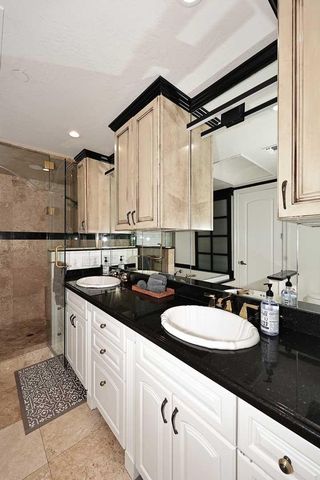 8176 E Del Barquero Drive, Scottsdale, AZ 85258