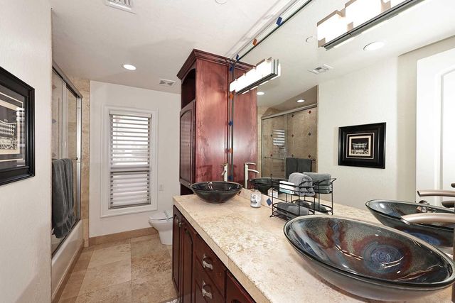 8176 E Del Barquero Drive, Scottsdale, AZ 85258