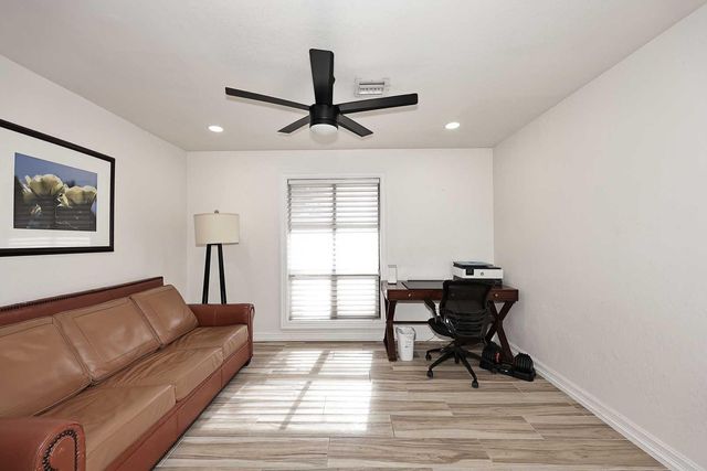 8176 E Del Barquero Drive, Scottsdale, AZ 85258