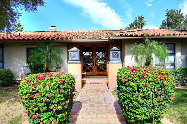 8176 E Del Barquero Drive, Scottsdale, AZ 85258