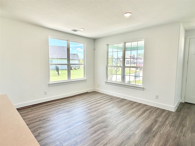1356 Orange Blossom Court, Gainesville, TX 76240