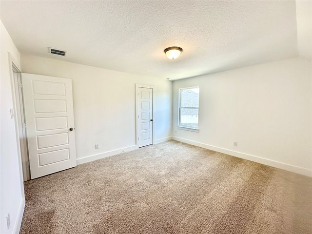 1356 Orange Blossom Court, Gainesville, TX 76240