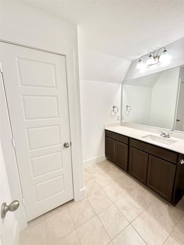 1356 Orange Blossom Court, Gainesville, TX 76240