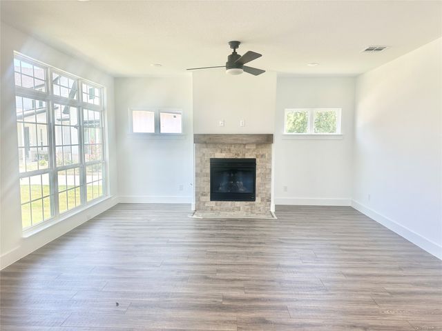 1356 Orange Blossom Court, Gainesville, TX 76240