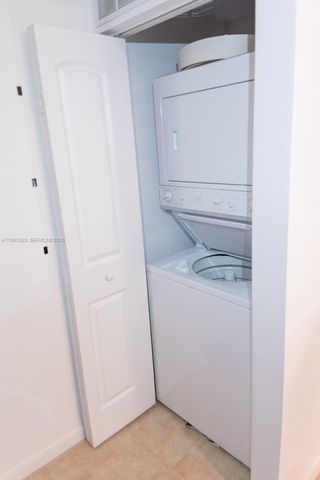 7350 SW 89th St 1203S, Miami, FL 33156