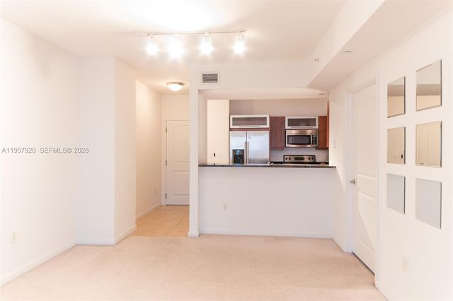 7350 SW 89th St 1203S, Miami, FL 33156