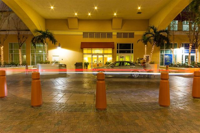 7350 SW 89th St 1203S, Miami, FL 33156