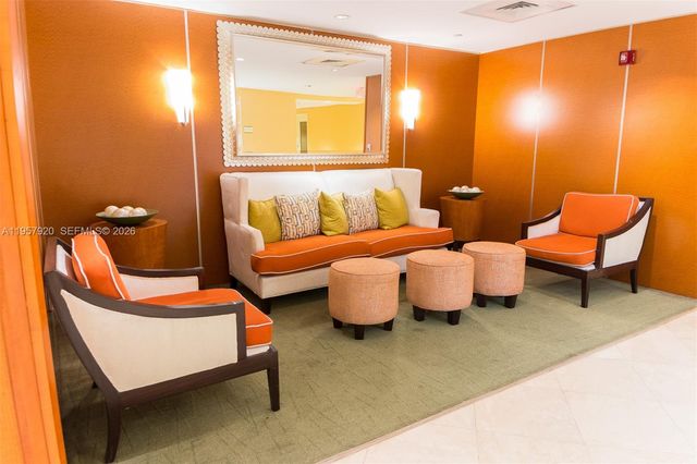 7350 SW 89th St 1203S, Miami, FL 33156