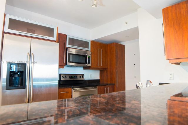 7350 SW 89th St 1203S, Miami, FL 33156