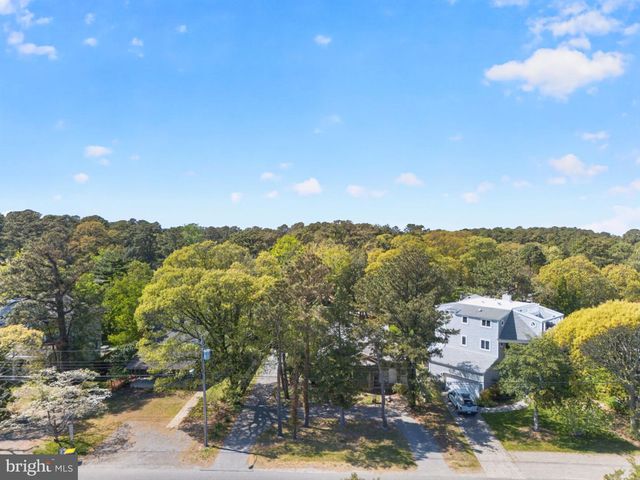 5 HENLOPEN AVE, Rehoboth Beach, DE 19971