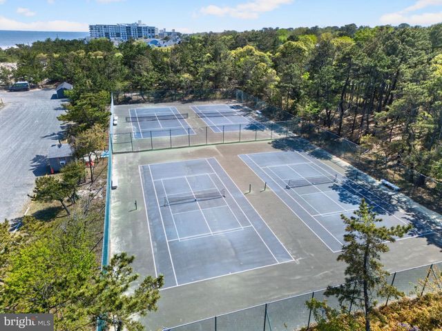 5 HENLOPEN AVE, Rehoboth Beach, DE 19971