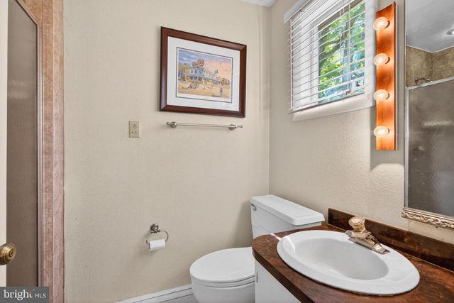 5 HENLOPEN AVE, Rehoboth Beach, DE 19971