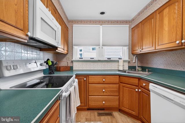 5 HENLOPEN AVE, Rehoboth Beach, DE 19971