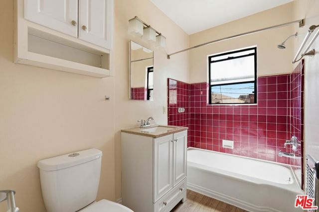 10620 Holman Avenue, Los Angeles, CA 90024