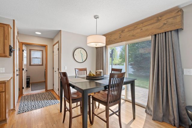 8018 Greenbriar Lane, Woodbury, MN 55125