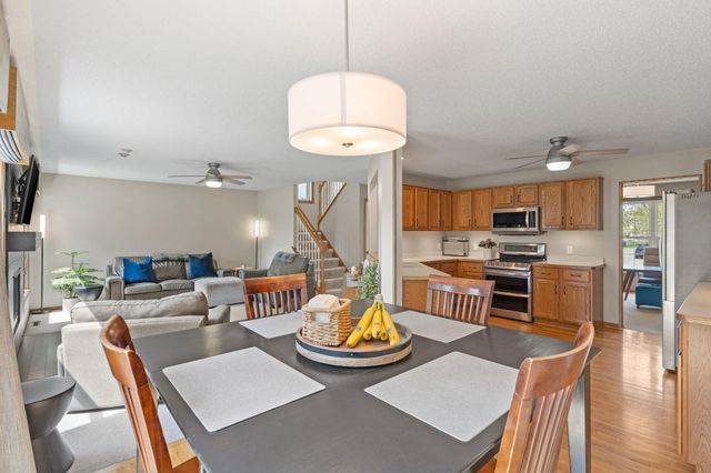 8018 Greenbriar Lane, Woodbury, MN 55125