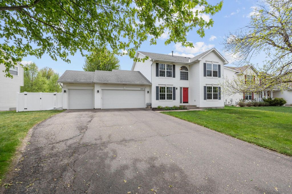8018 Greenbriar Lane, Woodbury, MN 55125 — exterior