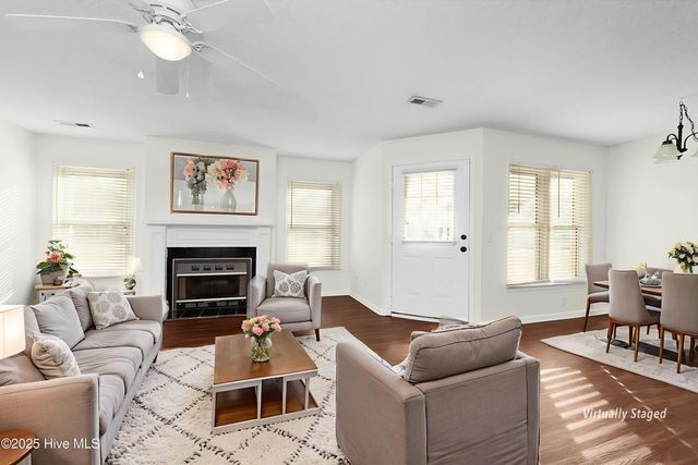 116 W Victoria Court A, Greenville, NC 27834