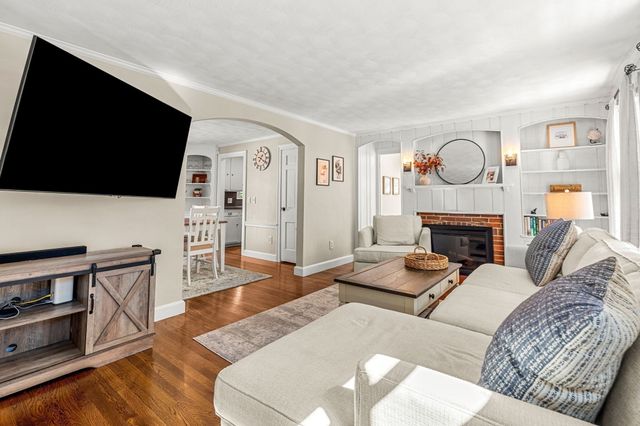 189 Prospect St, Wakefield, MA 01880