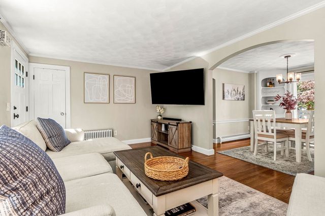 189 Prospect St, Wakefield, MA 01880