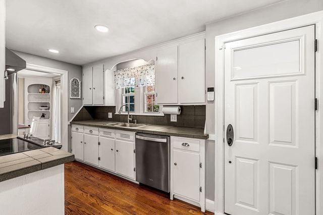 189 Prospect St, Wakefield, MA 01880