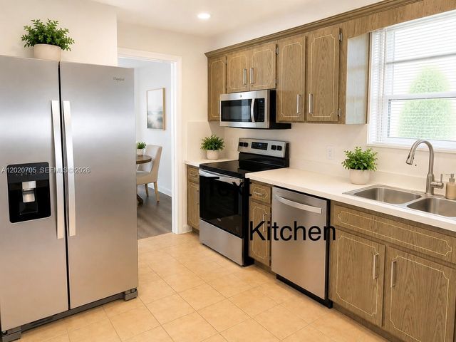 111 Navarre Dr, Miami Springs, FL 33166