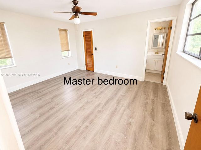 111 Navarre Dr, Miami Springs, FL 33166