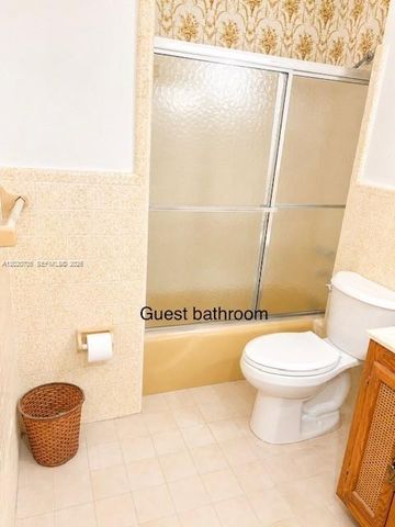 111 Navarre Dr, Miami Springs, FL 33166