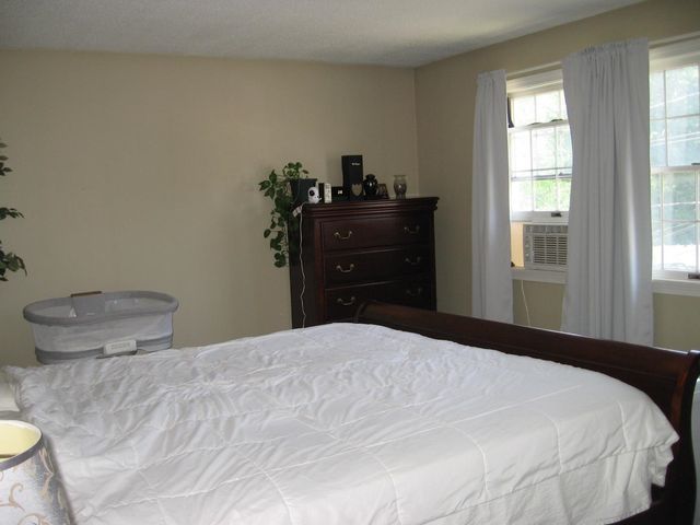 89 Lancaster Avenue, Manchester, NH 03103