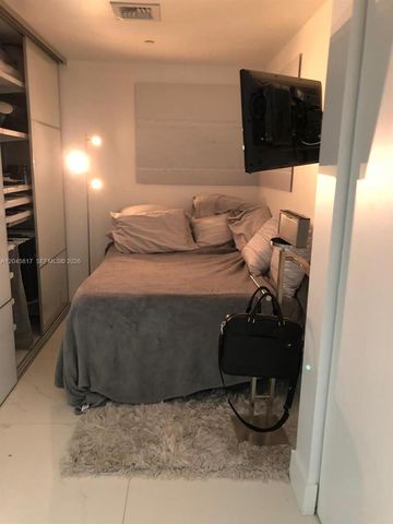 1300 S Miami Ave 3703, Miami, FL 33130