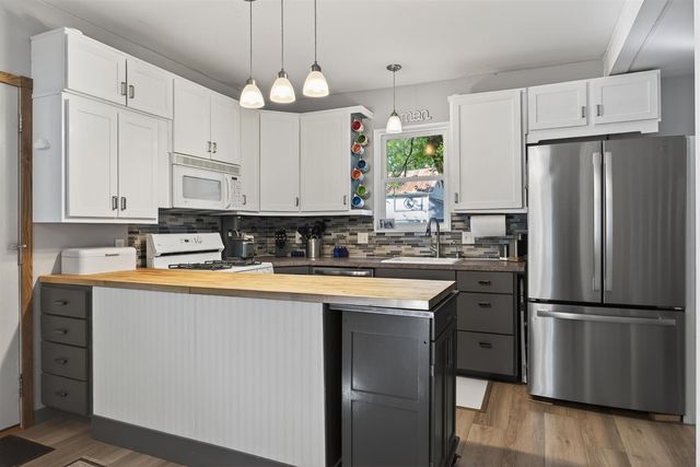 6875 Hammond Avenue, Caledonia, MI 49316