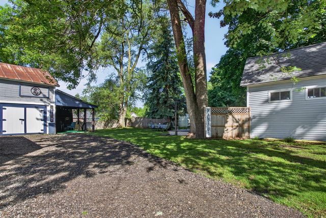 6875 Hammond Avenue, Caledonia, MI 49316