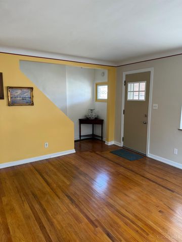 2037 Carpenter, North College Hill, OH 45239