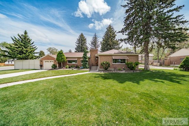 1715 Calkins Avenue, Idaho Falls, ID 83402